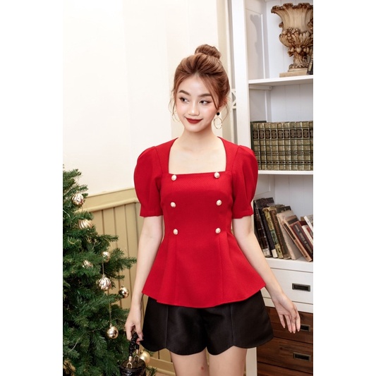 Áo kiểu cổ vuông CHARMO đính nút vải bố Ruffle Button Top