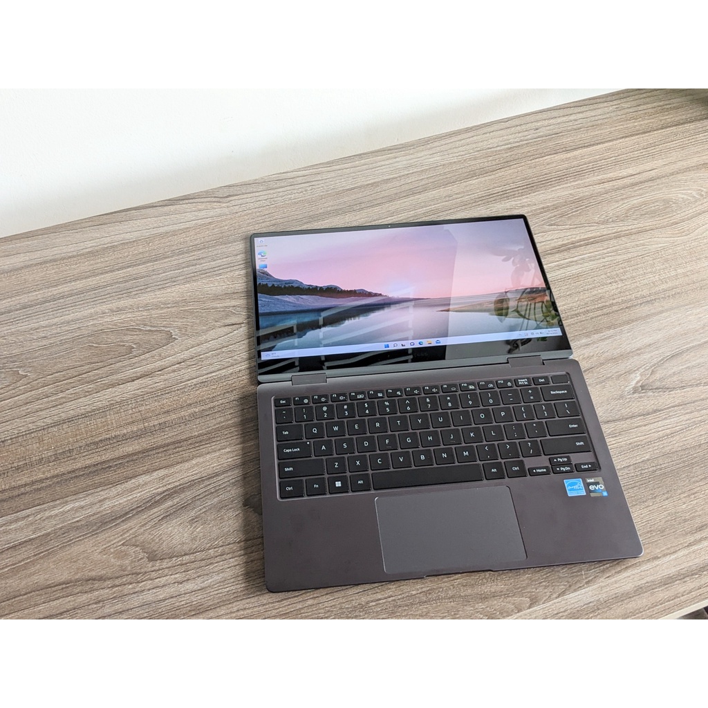 Laptop Samsung Galaxy Book 2 360 I5 gen 12 , màn cảm ứng , Ram 8GB SSD 256GB | Đẹp như mới Tại Playmobile