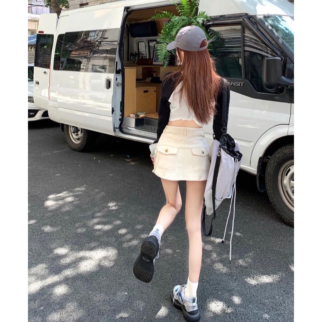 SET CROPTOP PULL IN CHỮ TAY DÀI PHỐI CHÂN VÁY KAKI