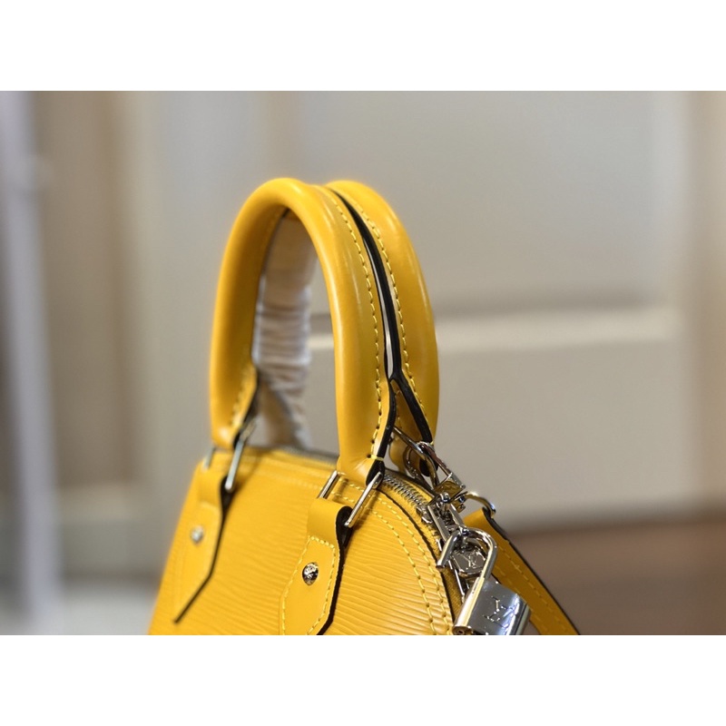 Túi xách tay nữ bản hến Louis