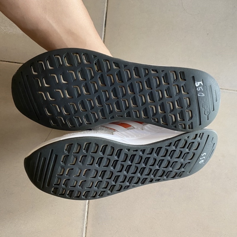 Giày chính hãng đã qua sử dụng