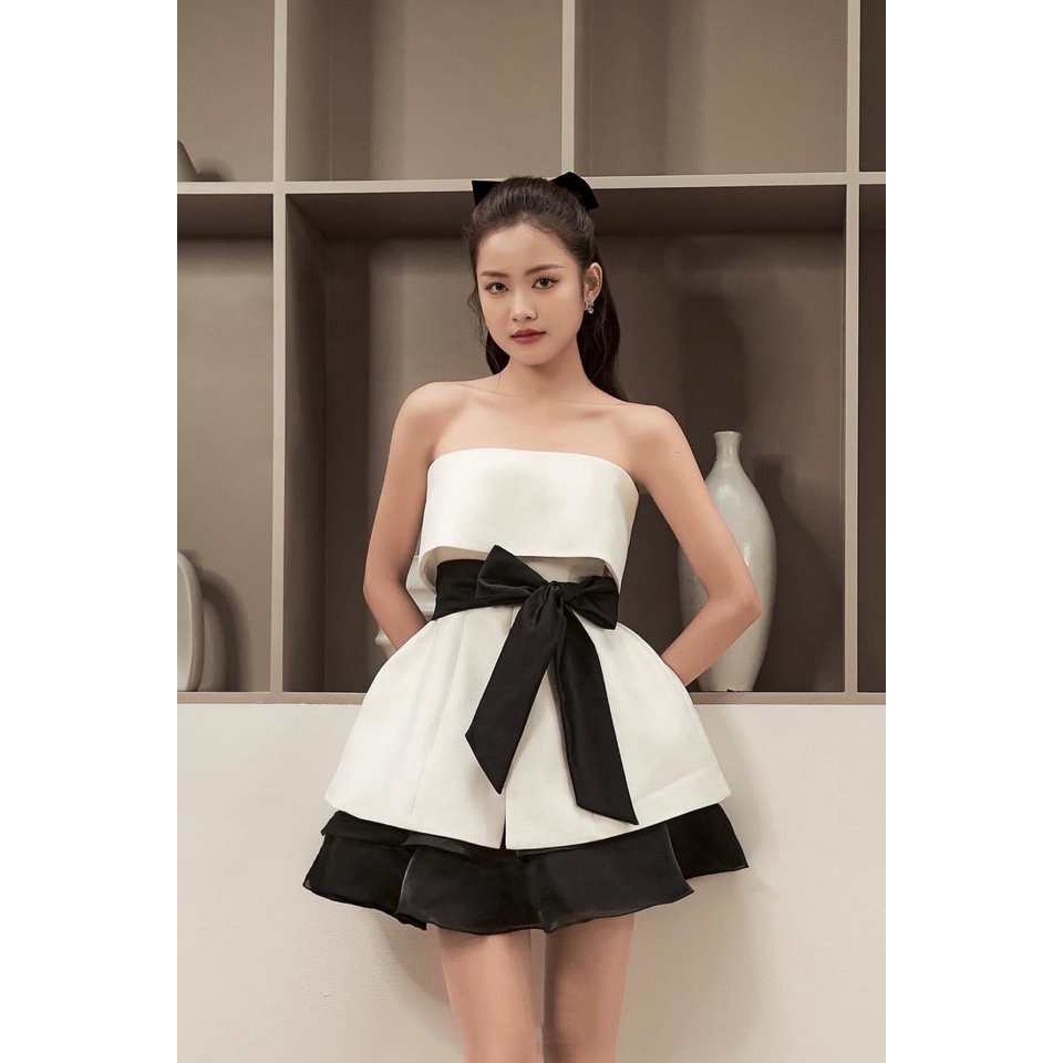 SET ÁO CÚP NGỰC TRẮNG THẮT NƠ ĐEN EO + CHÂN VÁY XOÈ