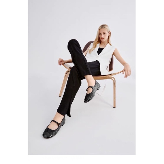 Giày búp bê mũi tròn quai ngang