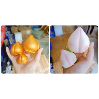 Trang trí bánh mô hình quả đào nhựa