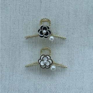 Kẹp tóc kim loại đính hoa trà sang trọng Modleaf Chain rose pin Hàn Quốc