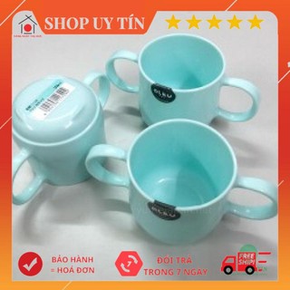 Cốc nhựa tập uống có quai cầm INOMATA