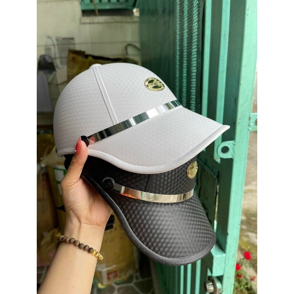 Nón kết cacbon ô đẹp chất lượng hình thật