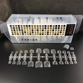 Móng úp chân ngắn dạng vỉ màu trong