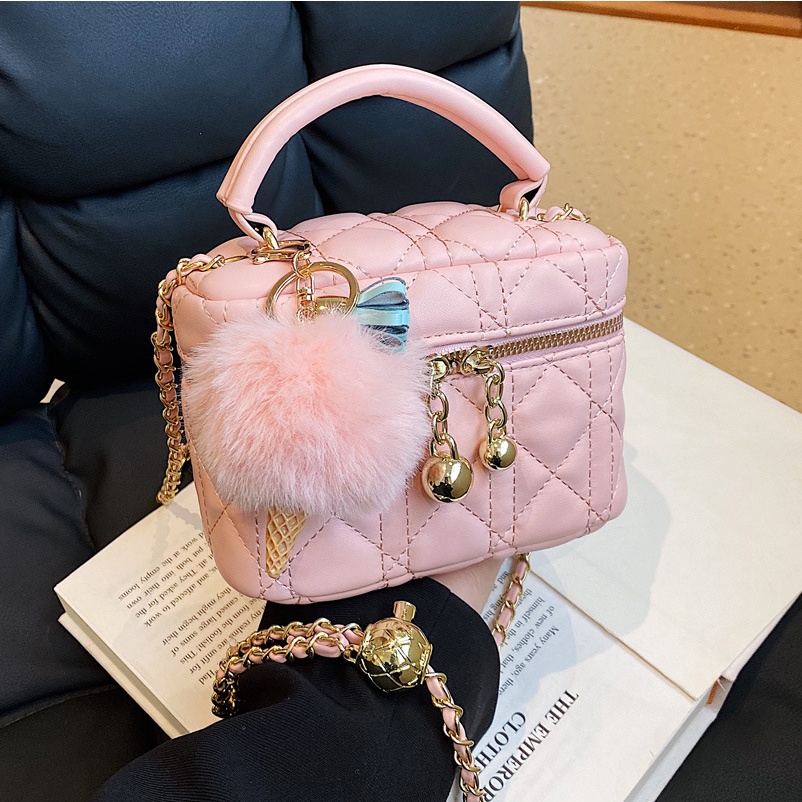 Túi tote IELGY hình vuông nhỏ phối bóng lông xù sành điệu cho nữ