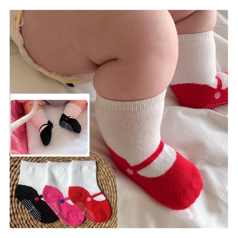 Tất Len Hình Giày Có Chống Trượt Cho Bé 6-15 Tháng Tuổi
