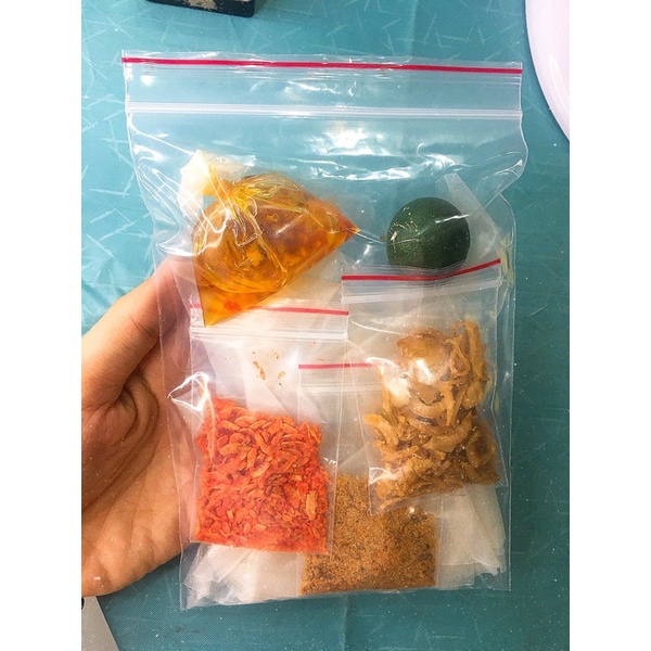 Bánh tráng vò trộn sate