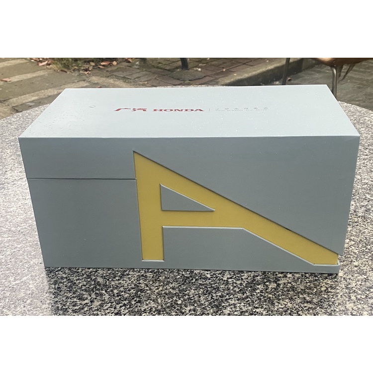 Mô hình xe sedan Honda Accord 2021 tỉ lệ 1:18