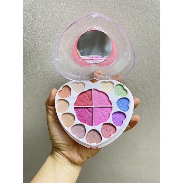 💗BỘ KIT TRANG ĐIỂM TYA TRÁI TIM💗
