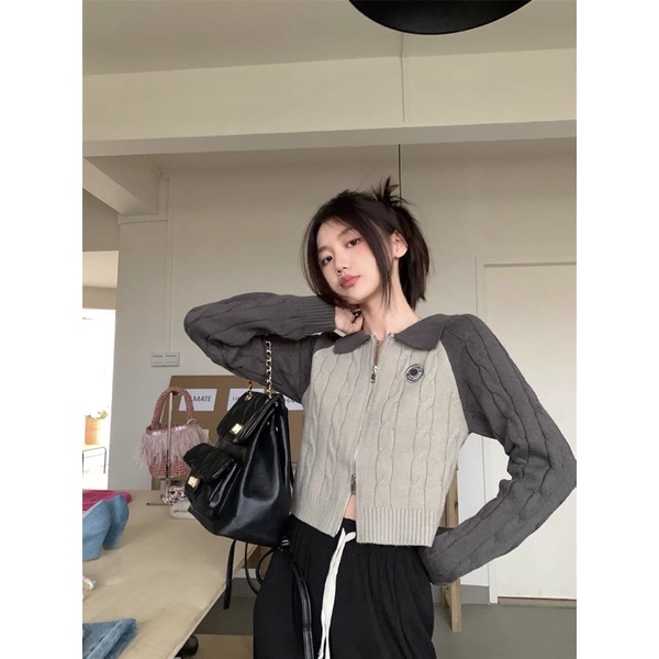 Áo len croptop khoá kéo