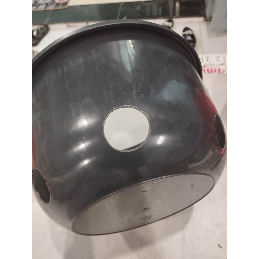 Xô nhựa đựng sữa cho bê con 8 lít đập không vỡ