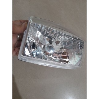 Chóa đèn trước xe Max nhật