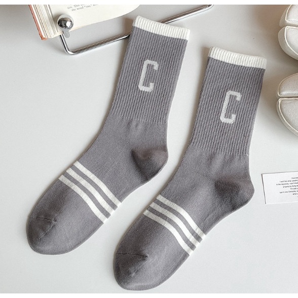 Vớ Tất cổ cao Unisex chữ C, P phong cách thể thao, trẻ trung và năng động.