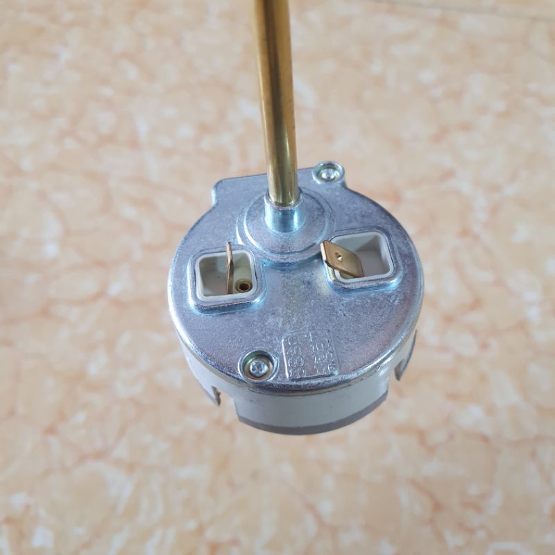 Rơle que bình nóng lạnh