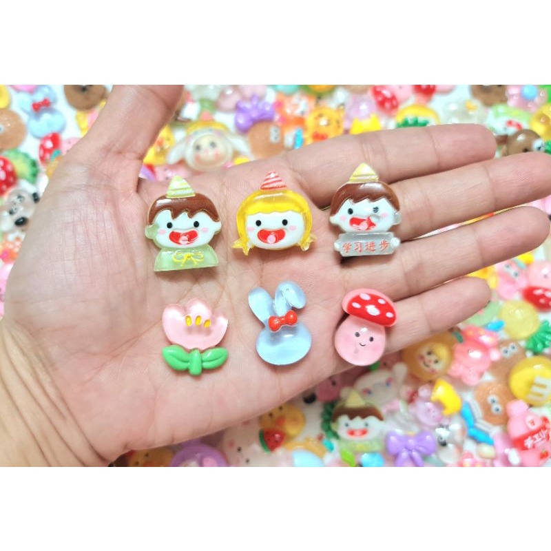 Túi 100 charm trong nhiều hình ngẫu nhiên