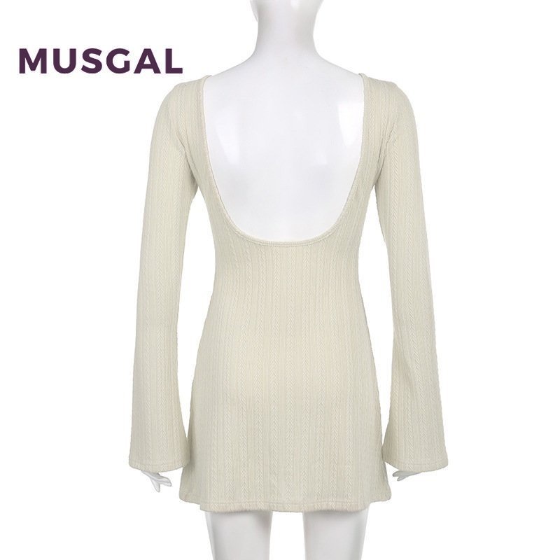 Đầm Chữ A Dài Tay Hở Lưng Gợi Cảm Màu Sắc Thời Trang Cho Nữ