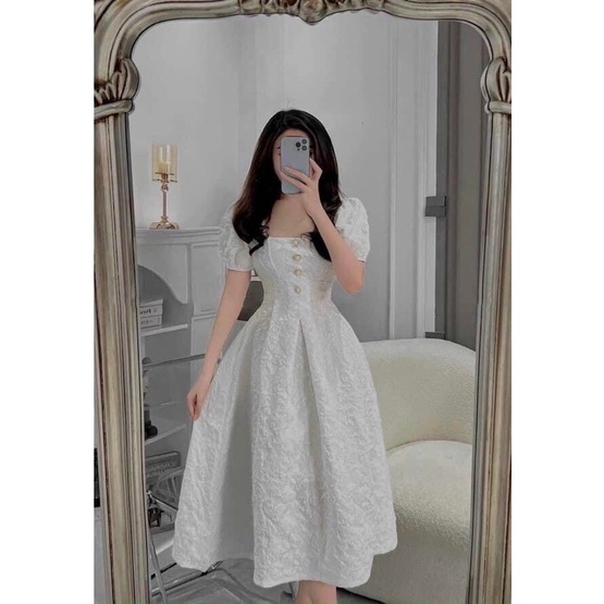 ĐẦM TRẮNG DÁNG DÀI TIÊU THƯ SIÊU XINH D72