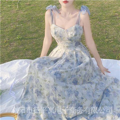 ⭐Hàng Có Sẵn⭐Tea Break Đầm Hai Dây Dáng Dài Hẹp Eo Hẹp In Họa Tiết Tranh Sơn Dầu Phong Cách Mori Thần Tiên Phong Cách Pháp Sang Trọng
