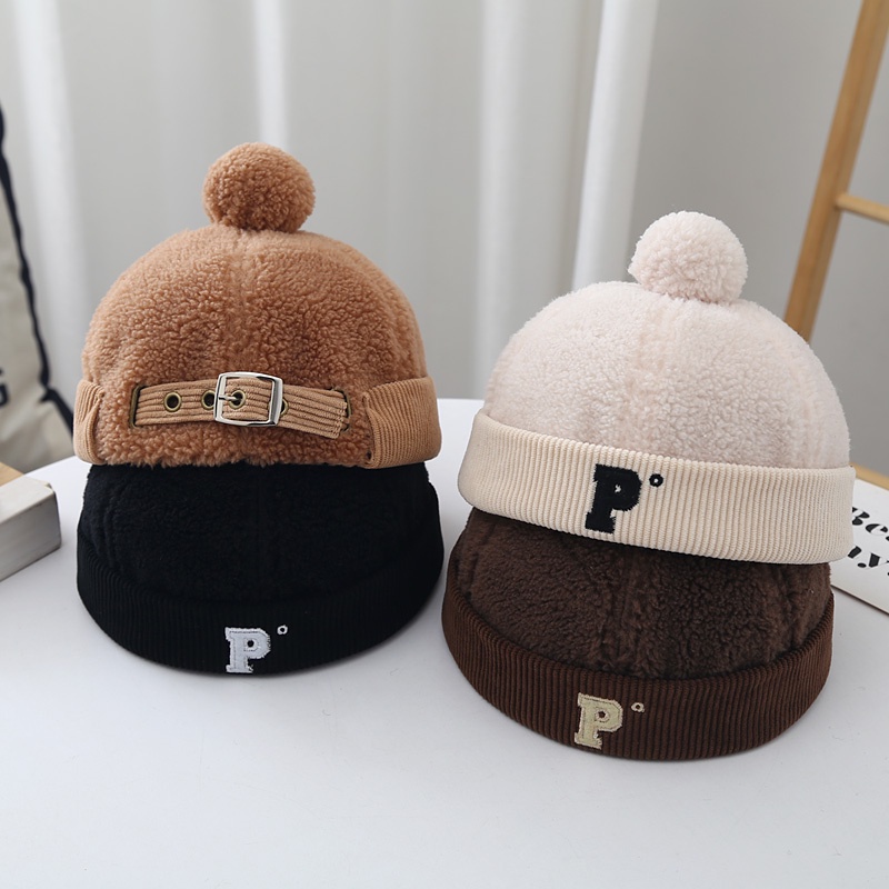 Mũ Beanie Vải Nhung Thêu Chữ Giữ Ấm Mùa Thu Đông Cho Bé