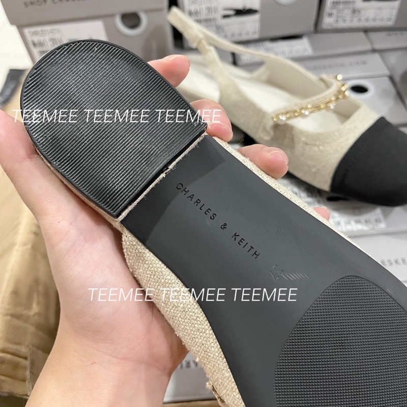 Giày bệt quai xích CNK