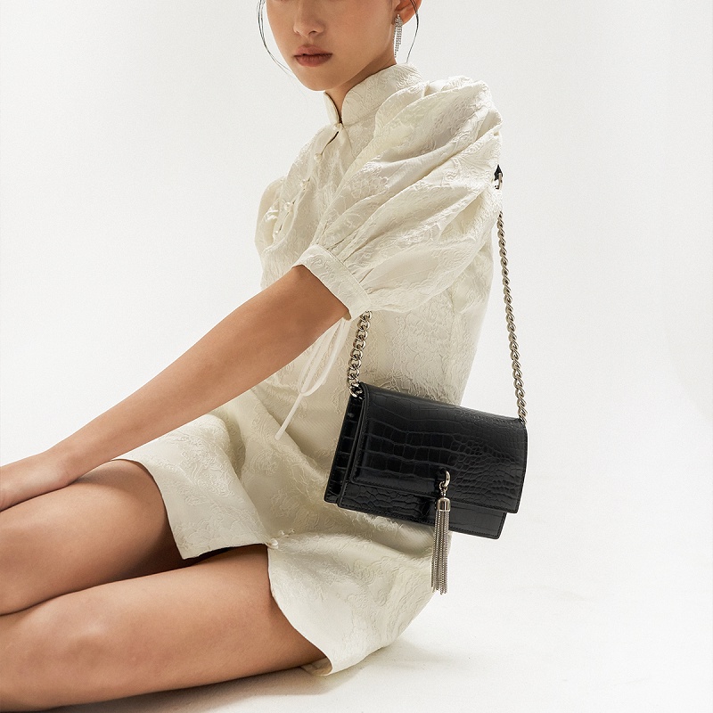 Túi xách Floralpunk Croc Tassel Crossbody Bag