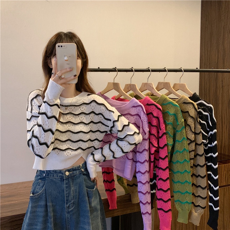 Áo Croptop Tay Dài Dáng Rộng Hoạ Tiết Kẻ Sọc Thiết Kế Mới