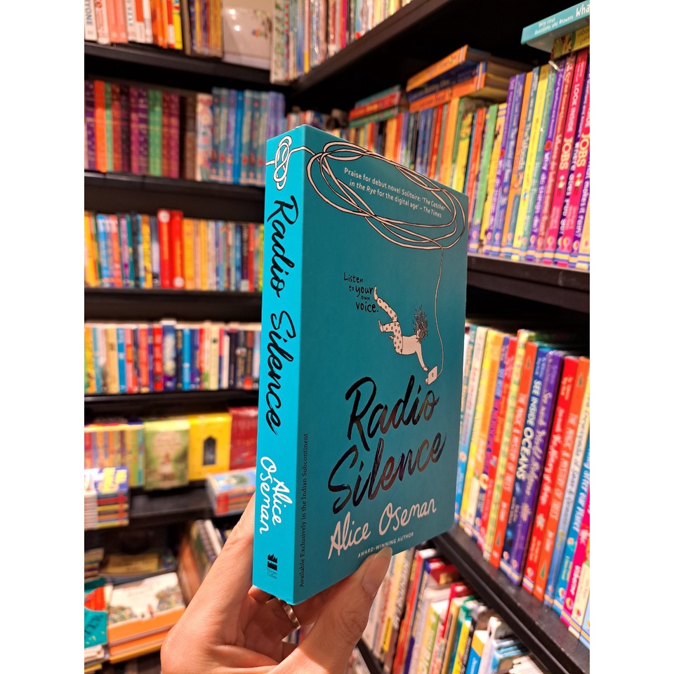 Sách - Radio Silence