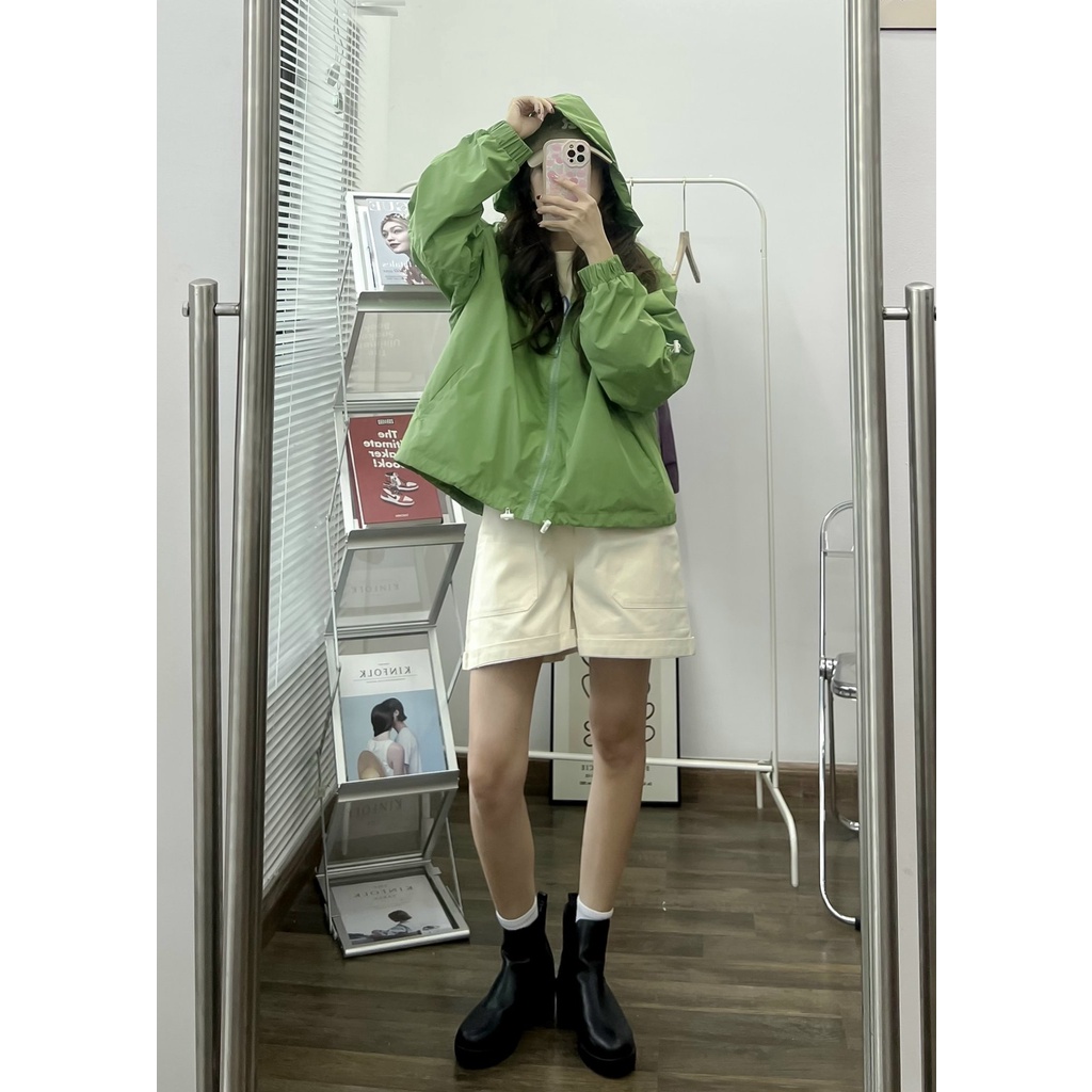 Áo khoác dù trượt nước tay dài có nón có túi trong túi chéo hai bên thiết kế rút dây thêu chữ Misu Jacket -Sibling House