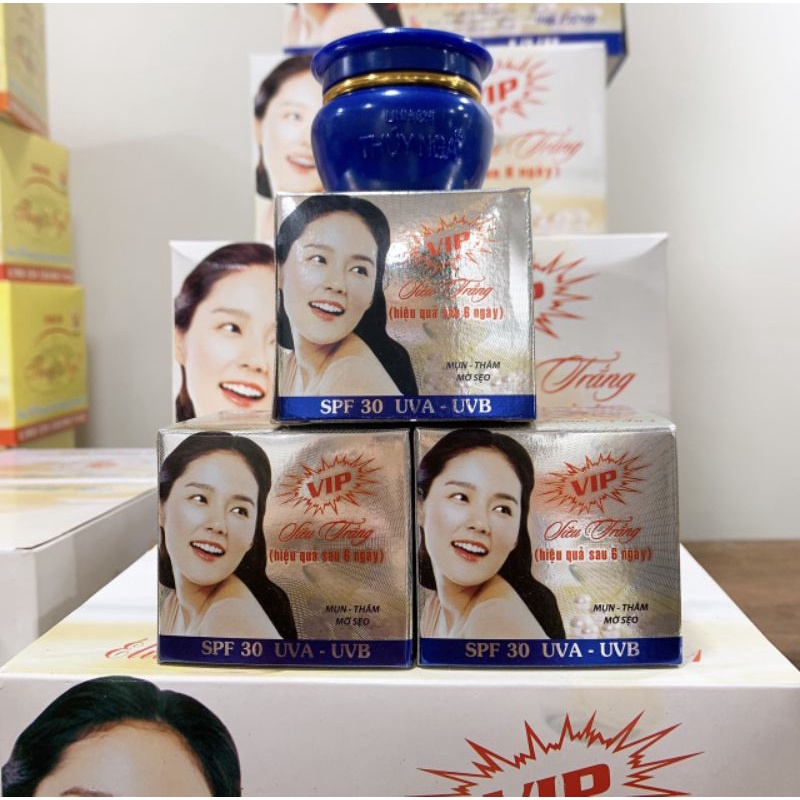 KEM LINH CHI VIỀN XANH  DƯƠNG 6.5G