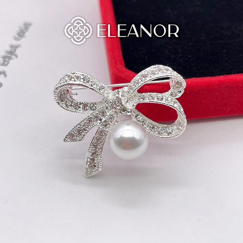 Ghim cài áo nữ Eleanor Accessories hình nơ đính đá ngọc trai nhân tạo phụ kiện thời trang 4935