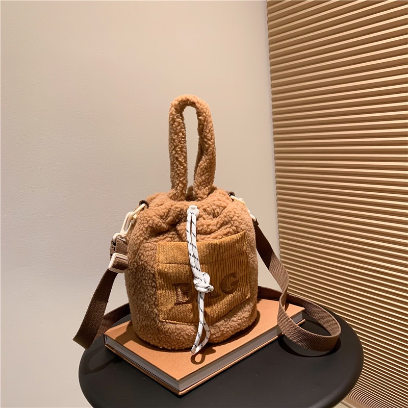 Túi Đeo Chéo Vai Bằng Vải Bông Họa Tiết Chữ Thời Trang Dễ Phối Đồ Cho Nữ