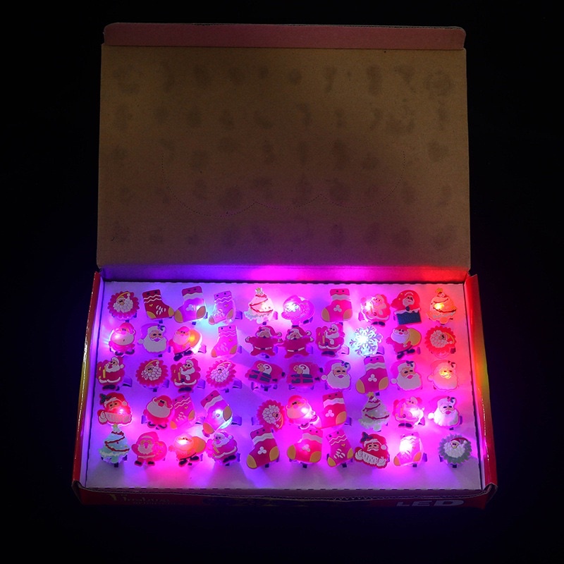 [ Rẻ Vô Địch ] Nhẫn Đeo Tay Phát Sáng Trong Đêm Hình Ông Già Noel Người Tuyết Cho Bé.