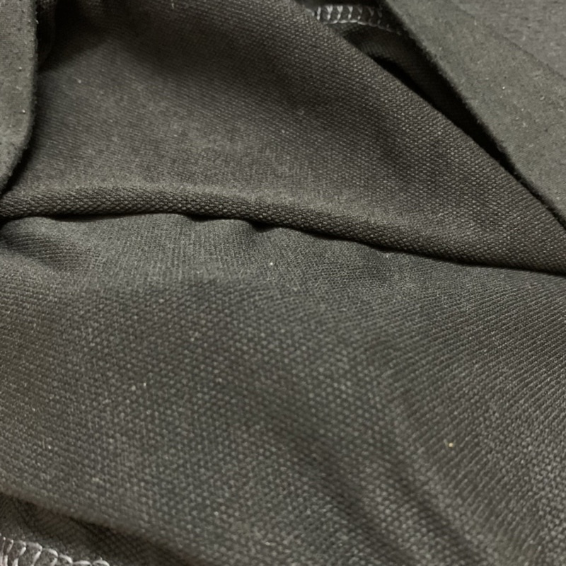 PASS - Sweater chữ Hàn đen