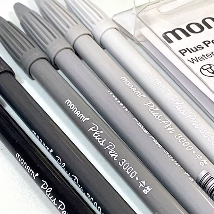 Bút Lông Đánh Dấu Ohaya Monami Plus 3,000 Màu Nước Kèm Móc Tiện Dụng