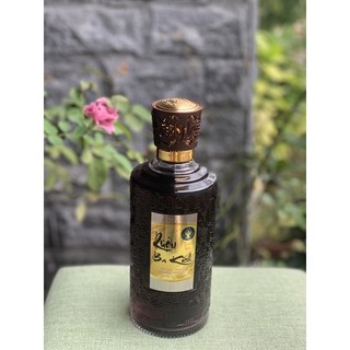 Rượu ba kích thuần việt chai 650ml, uống êm, tròn vị