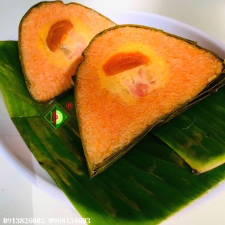 Bánh Ú Gấc nhân mặn[Bánh tét Trà Cuôn Hai Lý tại Trà Vinh]