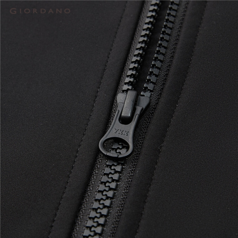 Áo khoác GIORDANO 01072677 tay ráp lót lông cừu tổng hợp dáng rộng có mũ trùm đầu dành cho nam