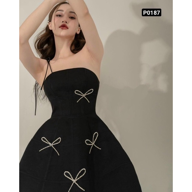 Đầm cúp ngực siêu phẩm James