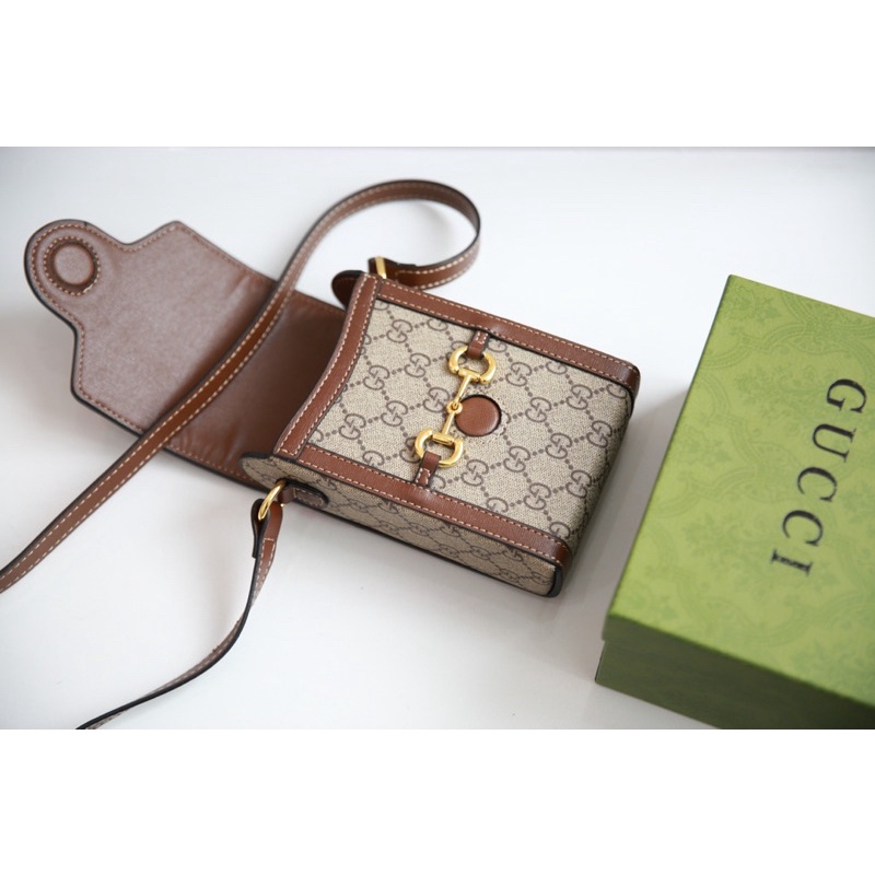 Túi Xách Gucci Horsebit Case Trắng Nâu Size 12x17  -  By Anh Dinh Phuong