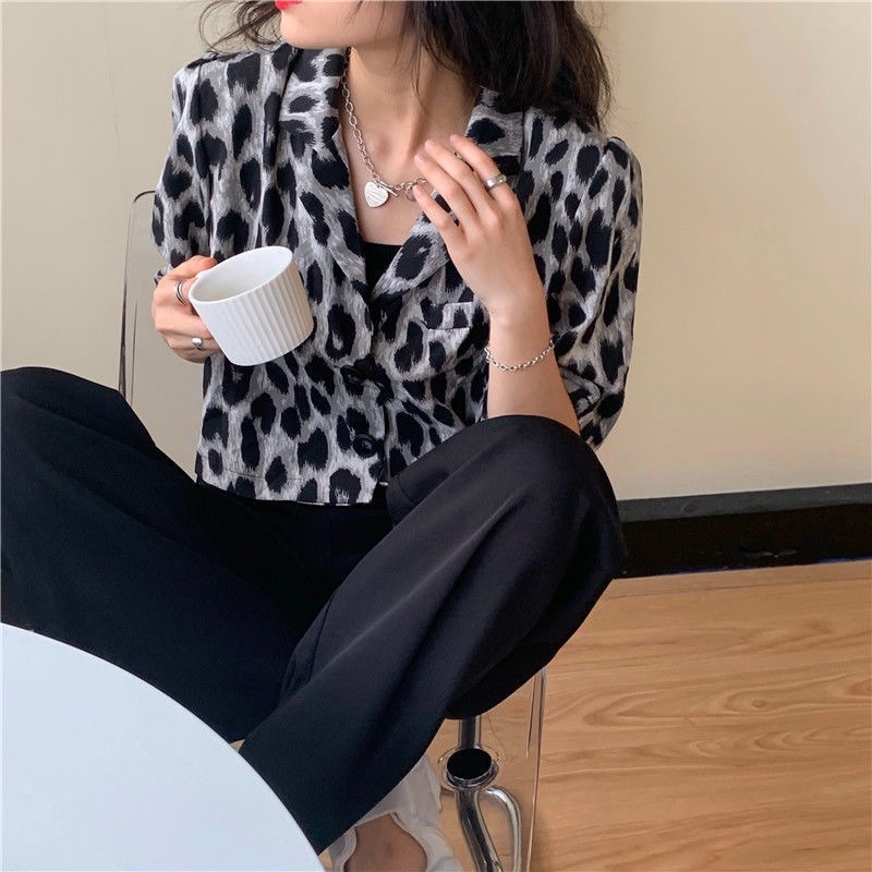 Áo sơmi croptop da beo