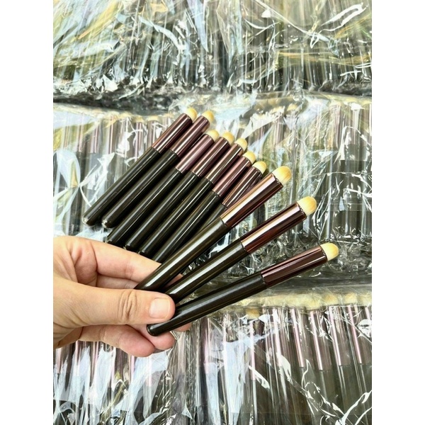 Cọ tán son môi mềm mịn