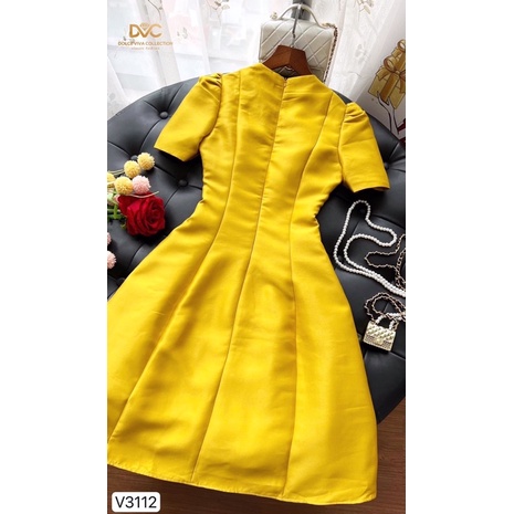 V3112 váy xoè màu vàng dính hoa