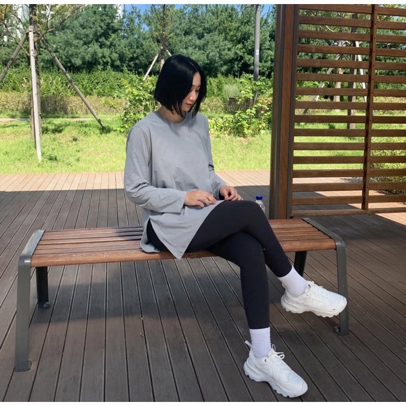 Áo thun dài tay xẻ hông Andar dư xịn đủ size