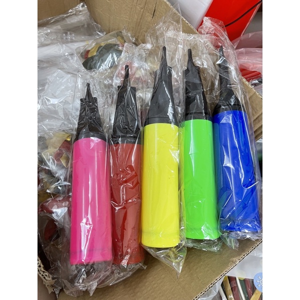 Bơm bóng cầm tay đa năng