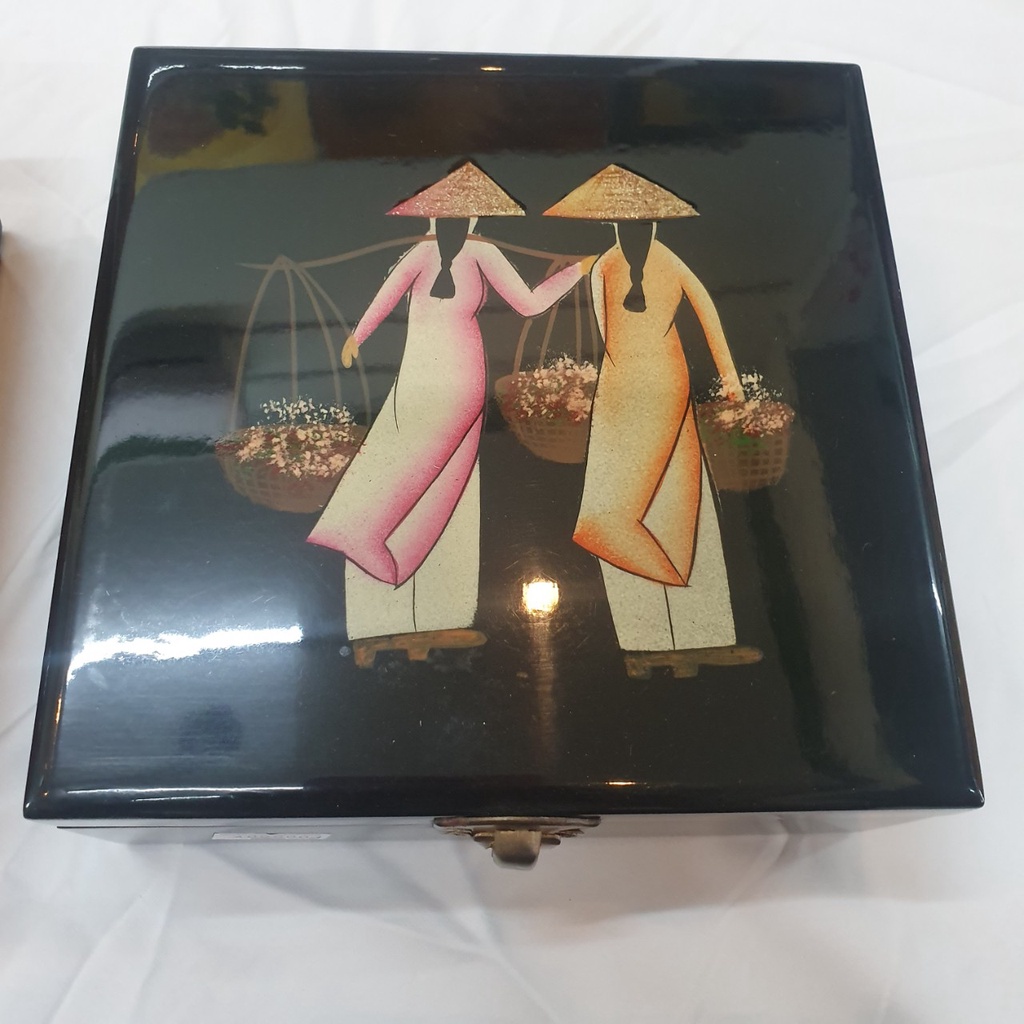 Hộp Trang Sức sơn mài Thanh Bình Lê cao cấp vuông 16.5x16.5x6 cm đựng đồ trang sức, vật dụng nhỏ phòng ngủ, trang trí