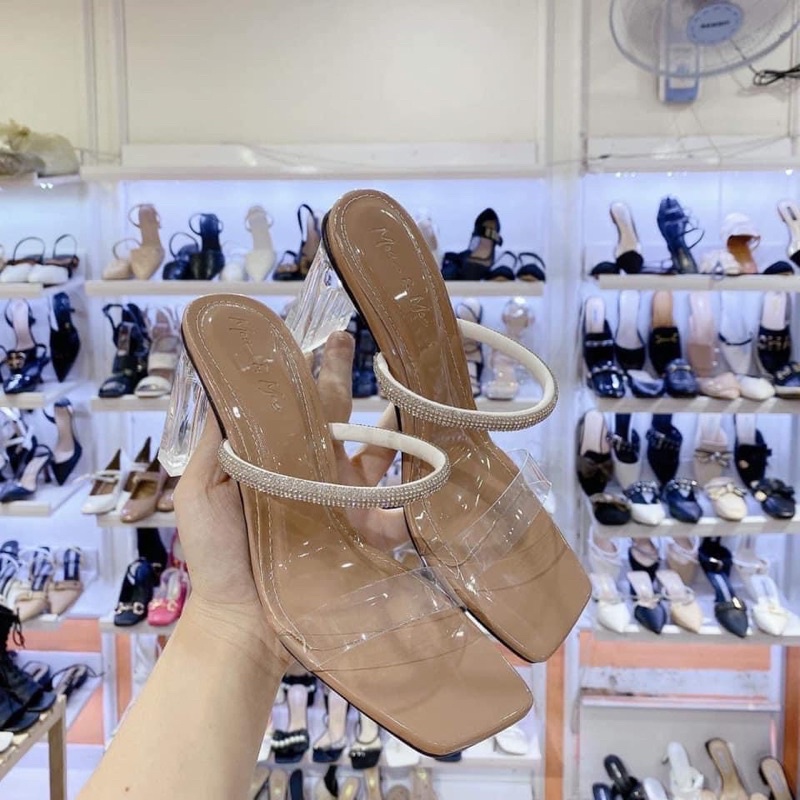 Cao gót quay trong cao 9 phân đẹp lắm (tặng quà)